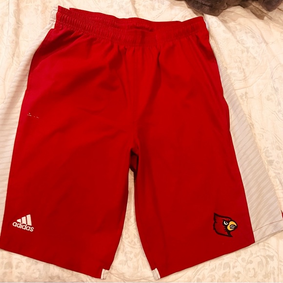 Adidas UofL Cardinals basketball 🏀 shorts - Picture 2 of 6